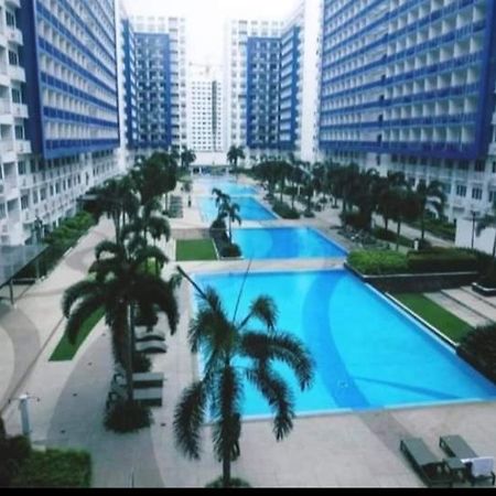 Yhanz Z Sea Residences Pasay Bagian luar foto