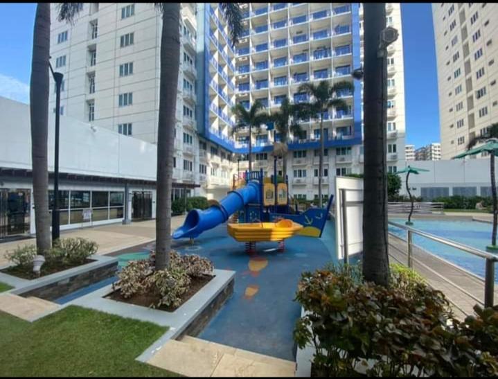Yhanz Z Sea Residences Pasay Bagian luar foto