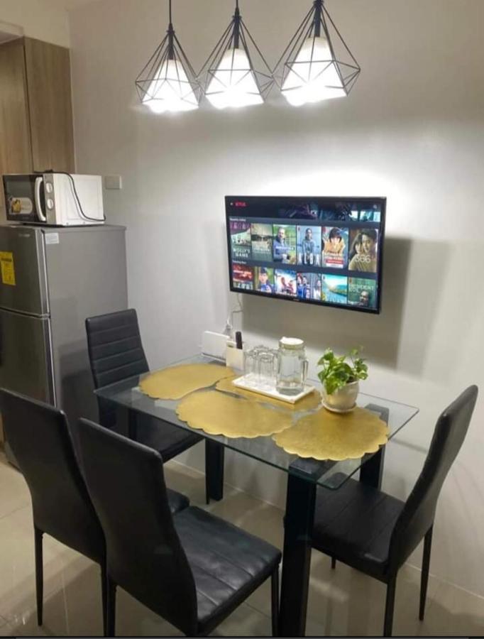 Yhanz Z Sea Residences Pasay Bagian luar foto