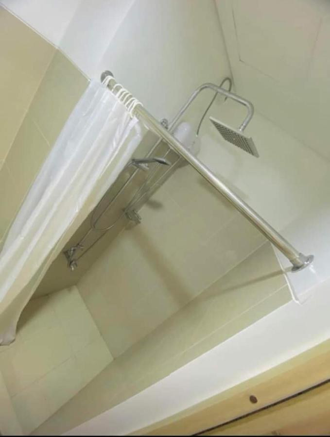 Yhanz Z Sea Residences Pasay Bagian luar foto