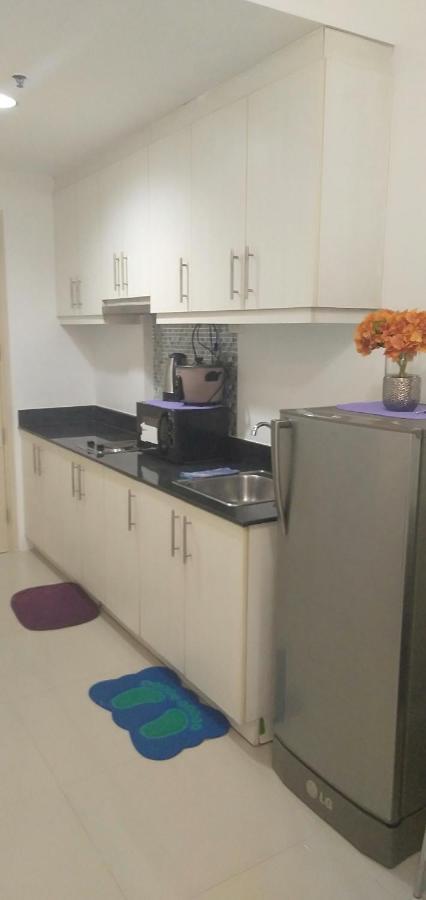 Yhanz Z Sea Residences Pasay Bagian luar foto