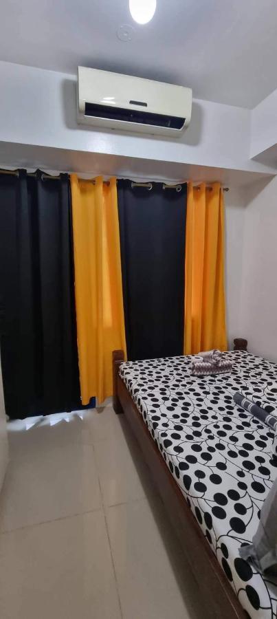 Yhanz Z Sea Residences Pasay Bagian luar foto