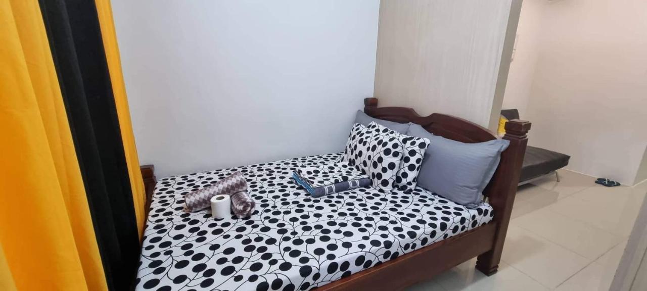Yhanz Z Sea Residences Pasay Bagian luar foto